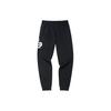 Anta Strick-Sporthose mit Buchstaben-Print und Bündchen Herren Unterteile Schwarz 152138304-1