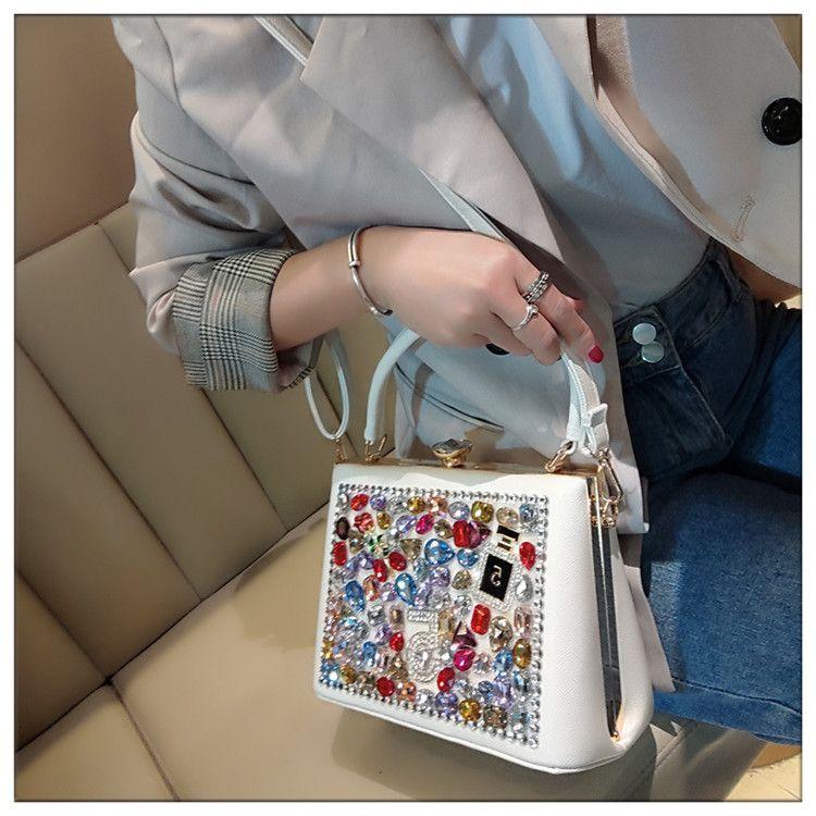 Light Luxury New Leather Fashionable Rhinestone Retro Clip Niche Handbag