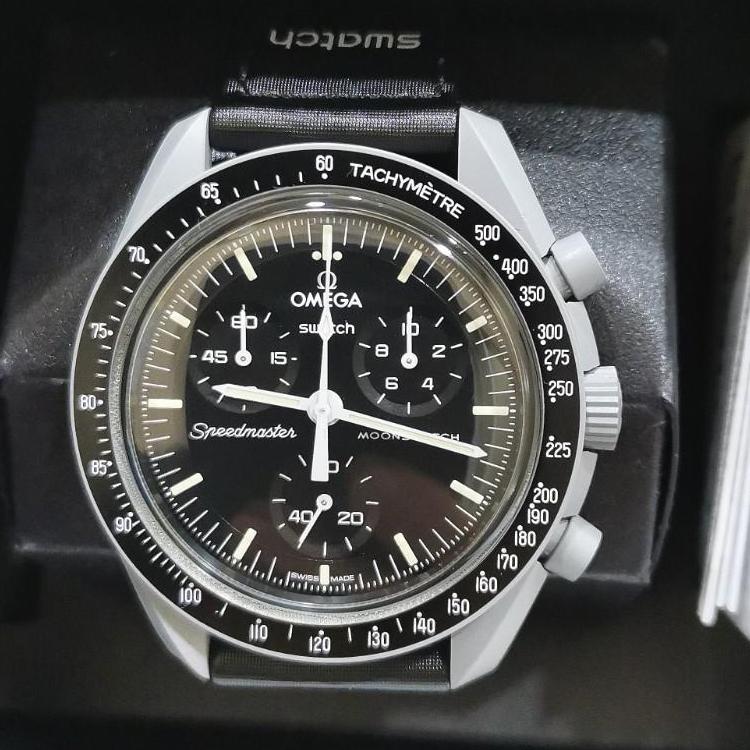 Swatch X Omega Bioceramic MoonSWATCH Mission To The Moon SO33M100 SO33M100