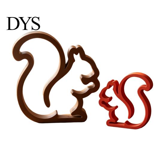 Lightweight PLA Art Ornaments 3D Printed Squirrel Figurine, Minimalist Statue, Hollow Animal Ornament for Living Decorative Figurines Entrance