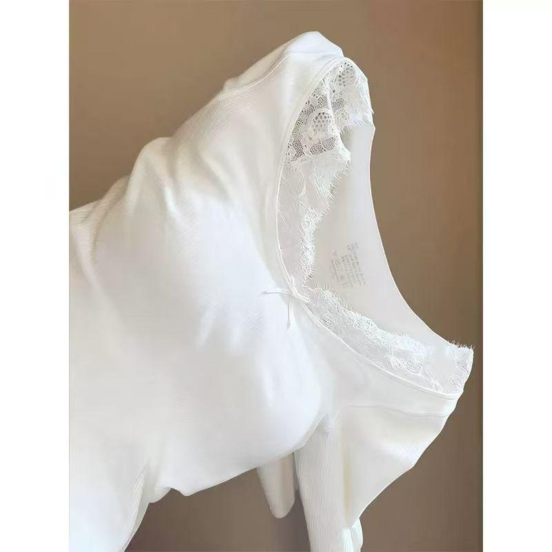 Lace Trim V-Neck Warm Slimming Top for Women - Autumn/Winter Plus Velvet Inner Wear, Pure Desire Spicy Girl Style.
