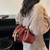 High-value Niche Chain Bucket Bag Women's Autumn and Winter New Retro Versatile Shoulder Messenger Bag