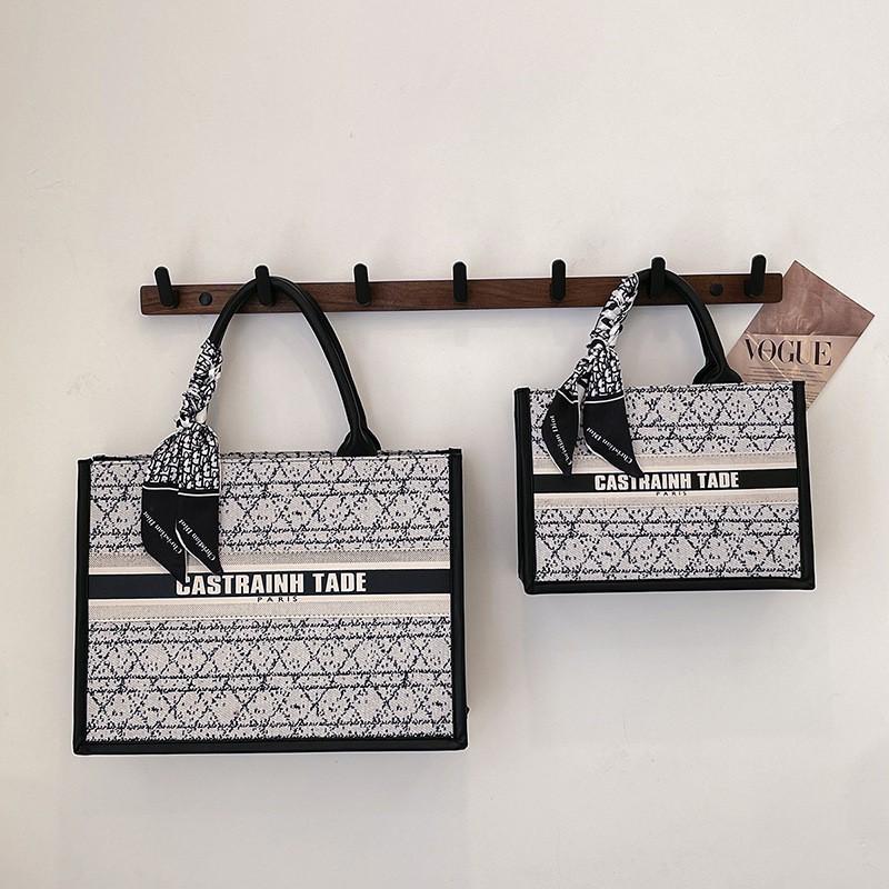 

Сумки Женские 2025 Новый Модный Ретро Принт с Буквами Большая Вместимость Наплечная Сумка Сумка-Тоут Small 27x10x20 белый