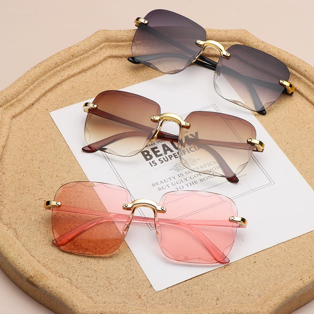 1pc UV400 Protection Square Rimless Sunglasses Women Tinted Frameless Eyewear Summer Vintage Transparent Gradient Sun Glasses