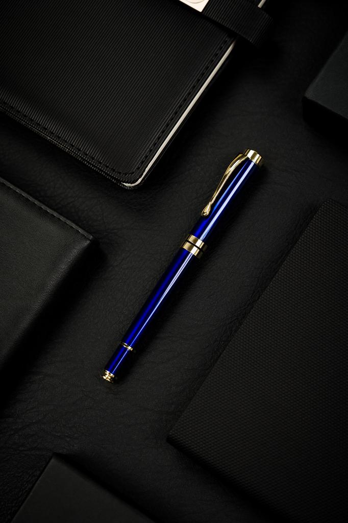 Pen in box PTN 339-3897 navy