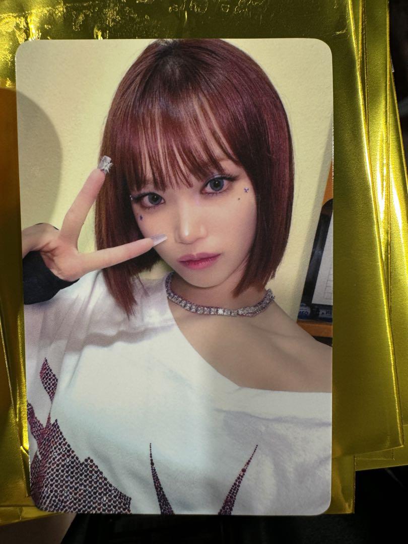 

[USED] Le Sserafim crazy Tower Records Lucky Doro Chaewon Kazuha