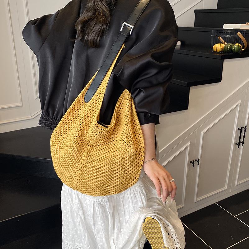 Large Capacity Bag Women's Bag New Versatile Fashion Solid Color Shoulder Bag