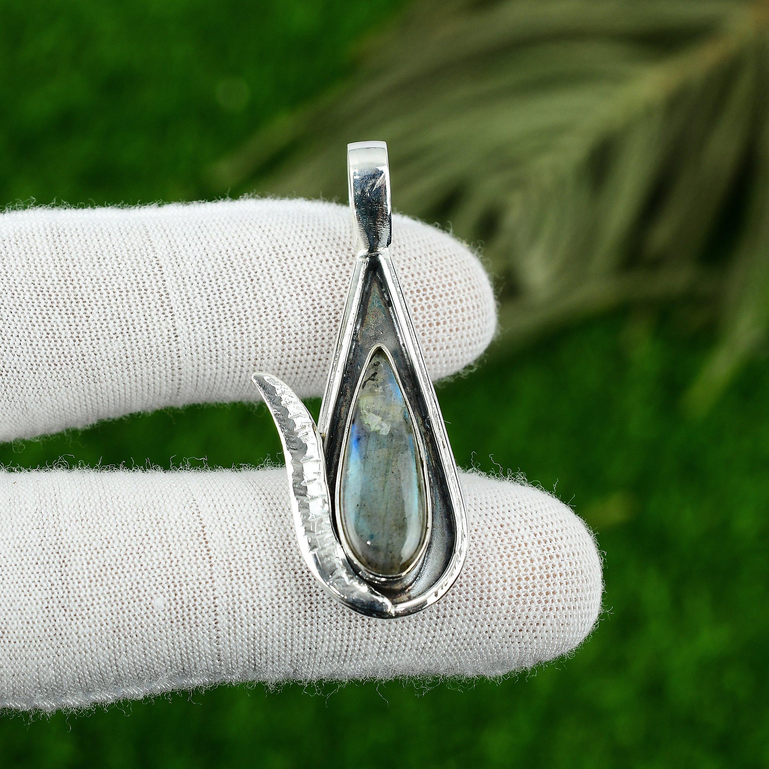 925 Silver Third Eye Chakra Labradorite Stone Handcrafted Bezel Handmade Pendant