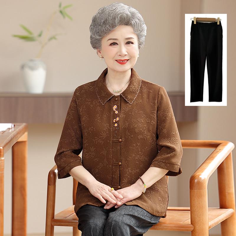 Elegant Embroidered Chinese Style Loose Fit Top for Middle-aged and Elderly Women - Perfect for Spring, Summer, and Autumn.