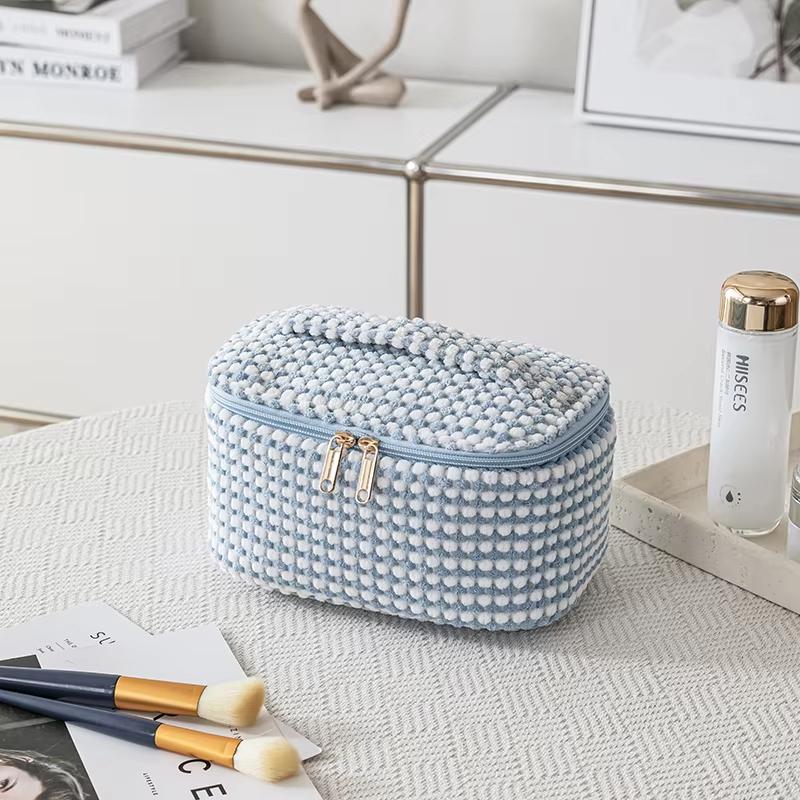 Women's Plush Make Up Bags Plaid Zipper Cosmetic Bag Case Portable Cosmetic Organizer Storage Pouch