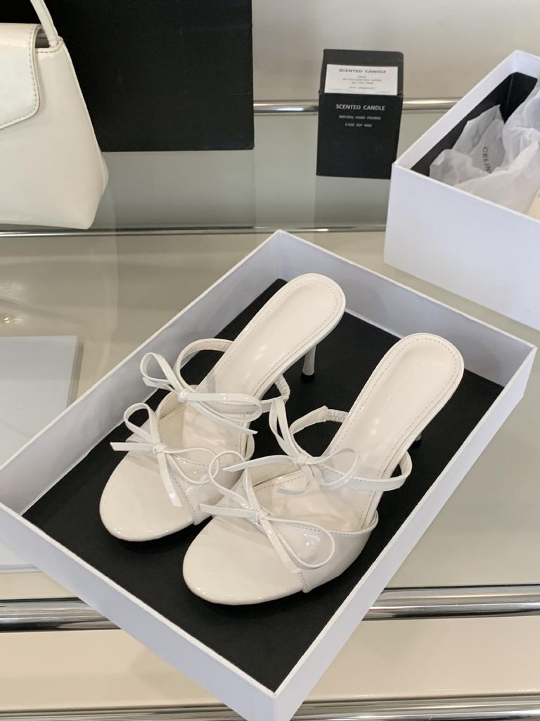 Sanft zum Foul! Nude Wort mit Schleife Sandalen Damen Sommer Stiletto Schuhe