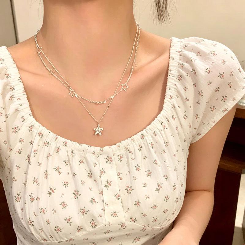 Delicate sparkling zirconium double-layer stacked star pendant necklace women's new light luxury high-end collarbone chain neck chain