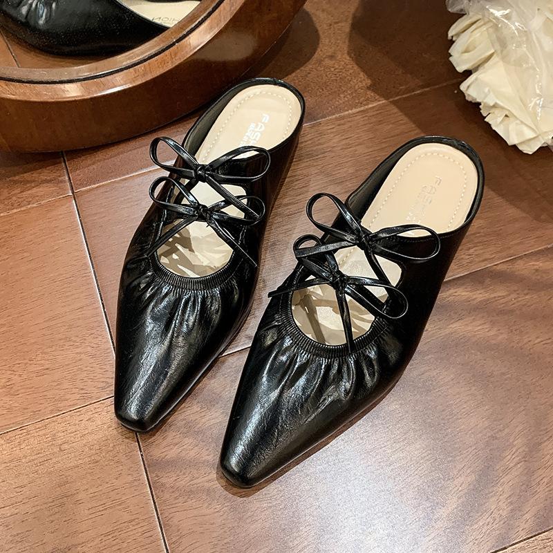 

French bag head half slippers women s 2025 new outer wear summer small sandals high sense beautiful with skirt Mary Jane 40