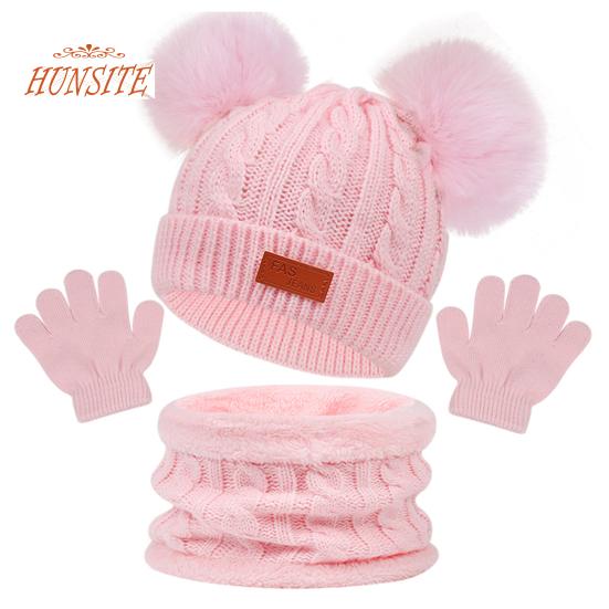 

3 шт./компл., зимняя детская шапочка, комплект перчаток с шейным платком, плюшевый декор в виде шариков, вязаная шапка, утолщенный шарф, комплект однотонных перчаток розовый