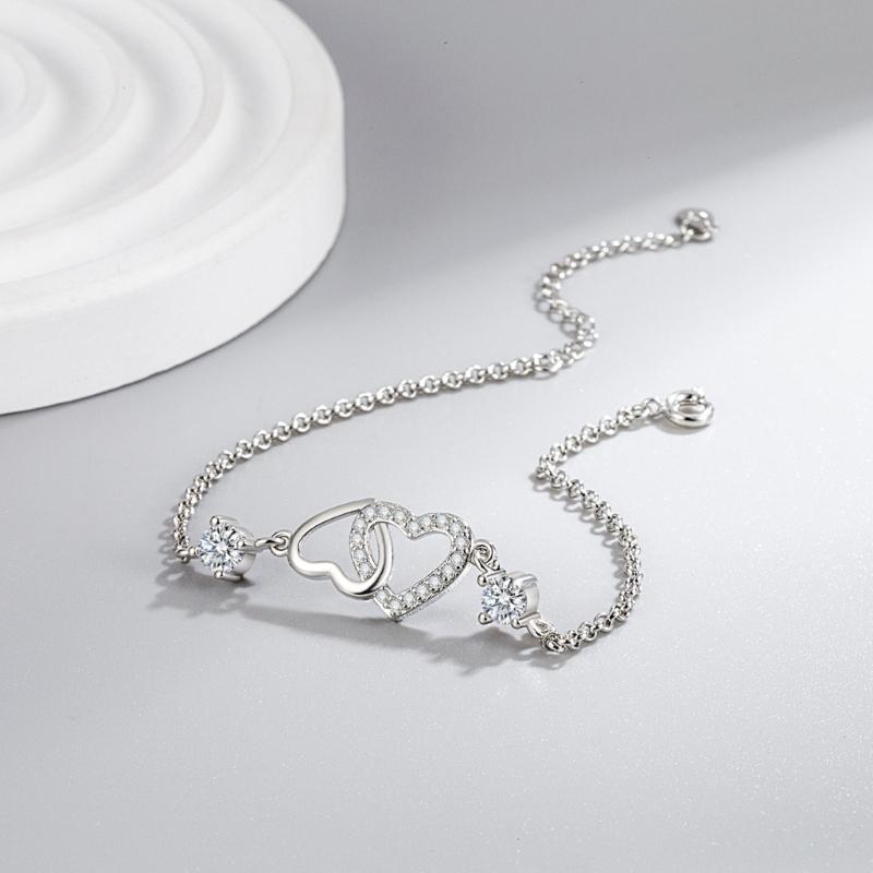Zircon Double Heart Charm Bracelet Fashionable Party Accessories Jewelry for Sensitive Skin Versatile Women Accessory