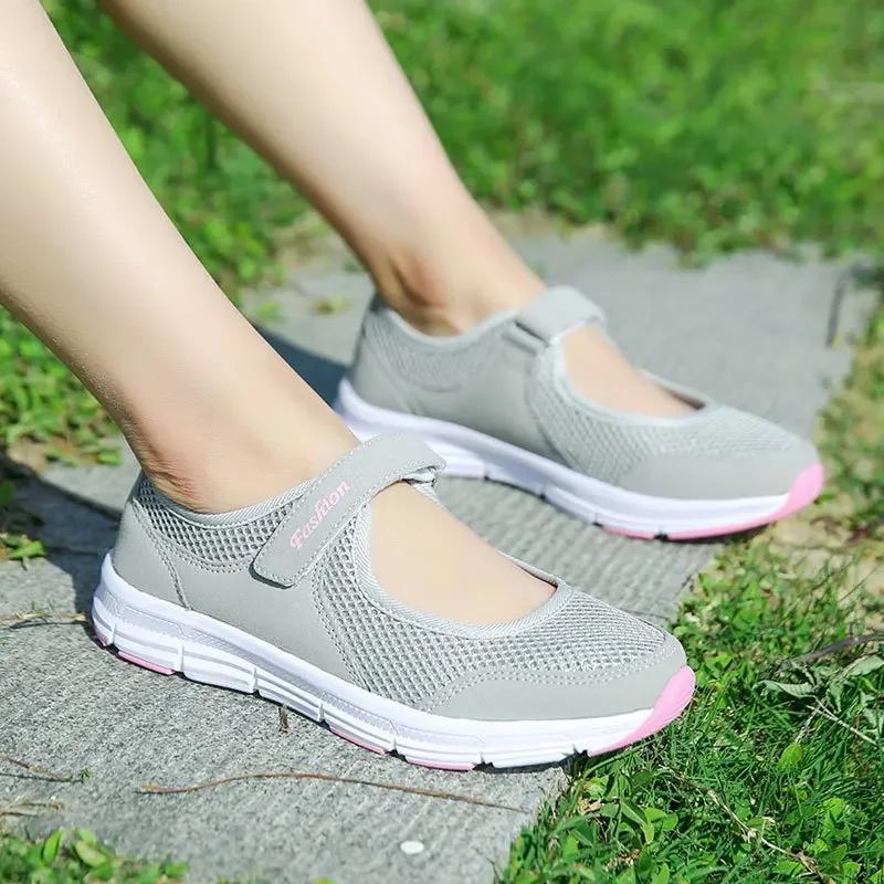 Fashion Spring The Newest Elderly Shoe Lightweight Casual Shoes Comfortable Walking Women's Velcro Mom's Mesh Shoes Size 35-42