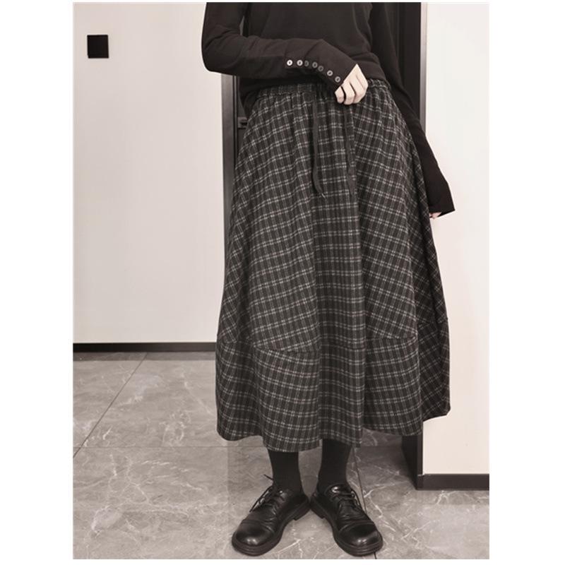 High-Quality Wool Blend Retro Plaid Midi Skirt - High-Waisted, Bud-Shaped for Autumn/Winter One Size