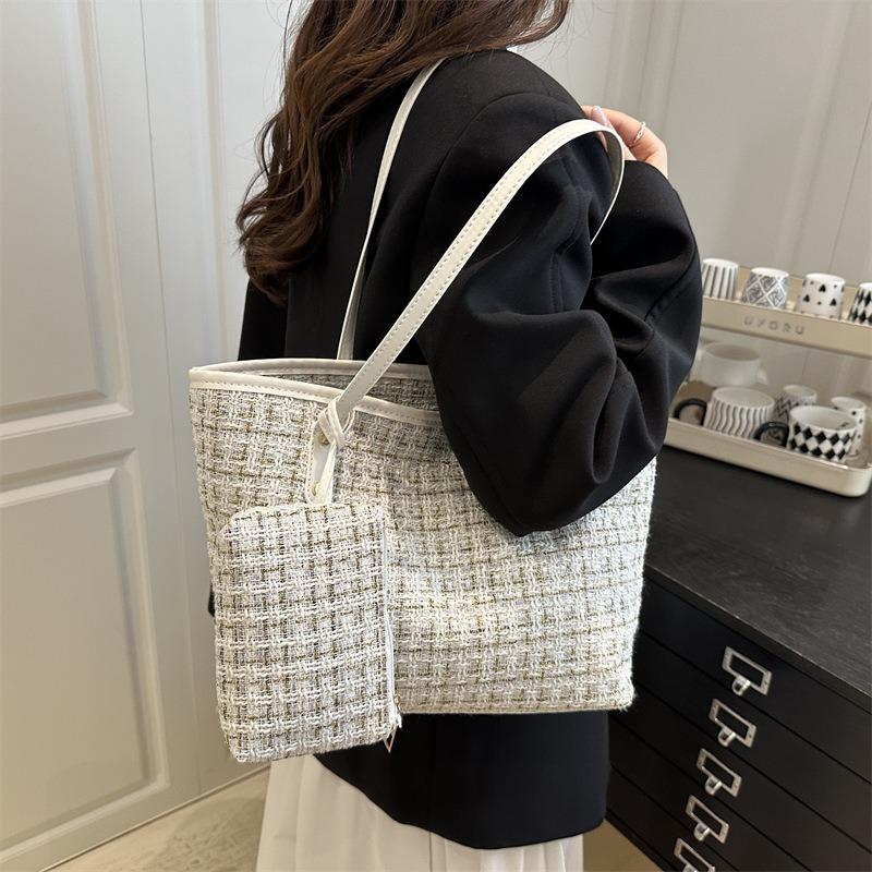 Popular Woolen Bag Women's Bag New Canvas High-end Niche Messenger Bag Fashion Handbag Bucket Bag