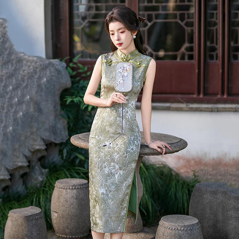 Green national style new Chinese sleeveless long improved cheongsam 1011 new femininity retro slim waist summer