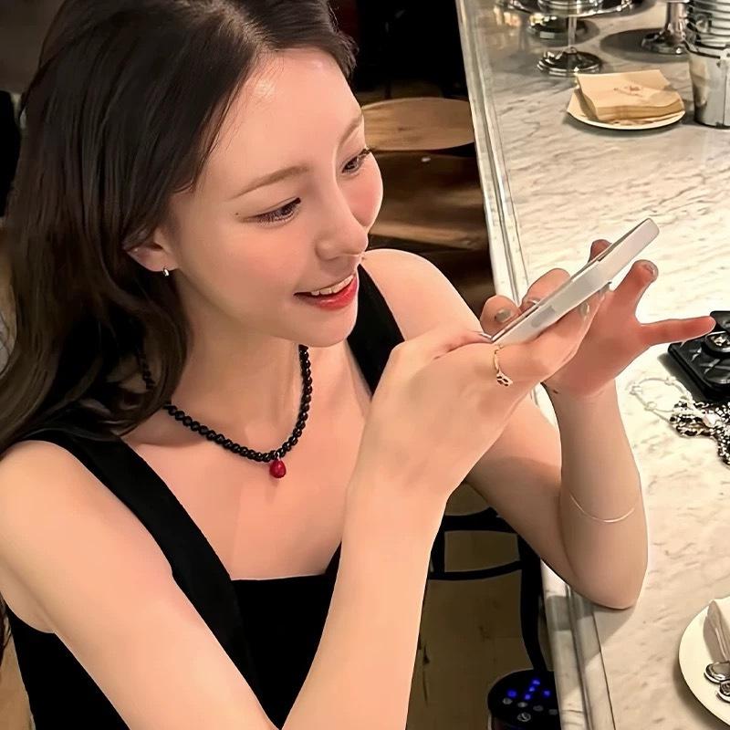 Korean Water Drop Pendant Beaded Necklace - Elegant Retro Choker for Women