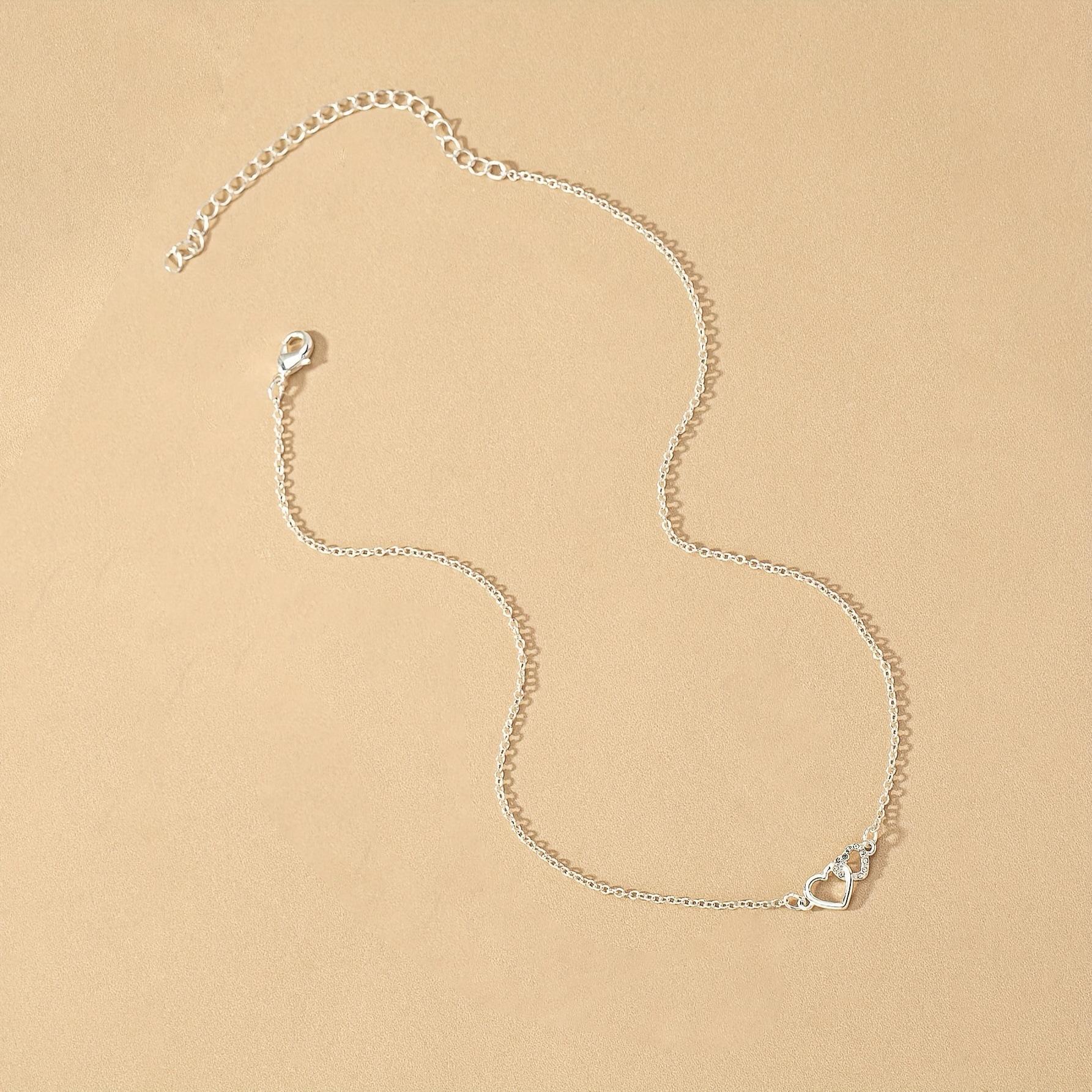 

1 Stylish Minimalist Rhinestone Hollow Shape Pendant Ladies Party Party Chain Necklace