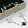 Women's Four-Leaf Clover Bracelet – 18K Gold Plated with Double-Sided Mother-of-Pearl, Elegant High-Quality Accessory, Chic and Lucky Design.