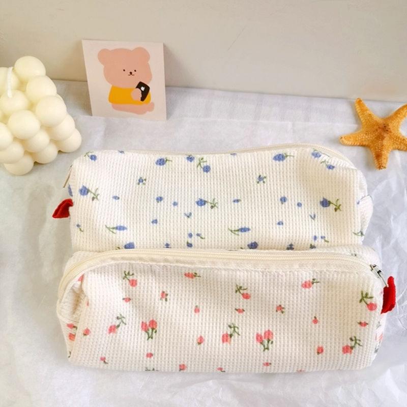 Tiny Blossomy Pen Case Permanent Polyester Cosmetic Planner With Dense Size For Daily Use