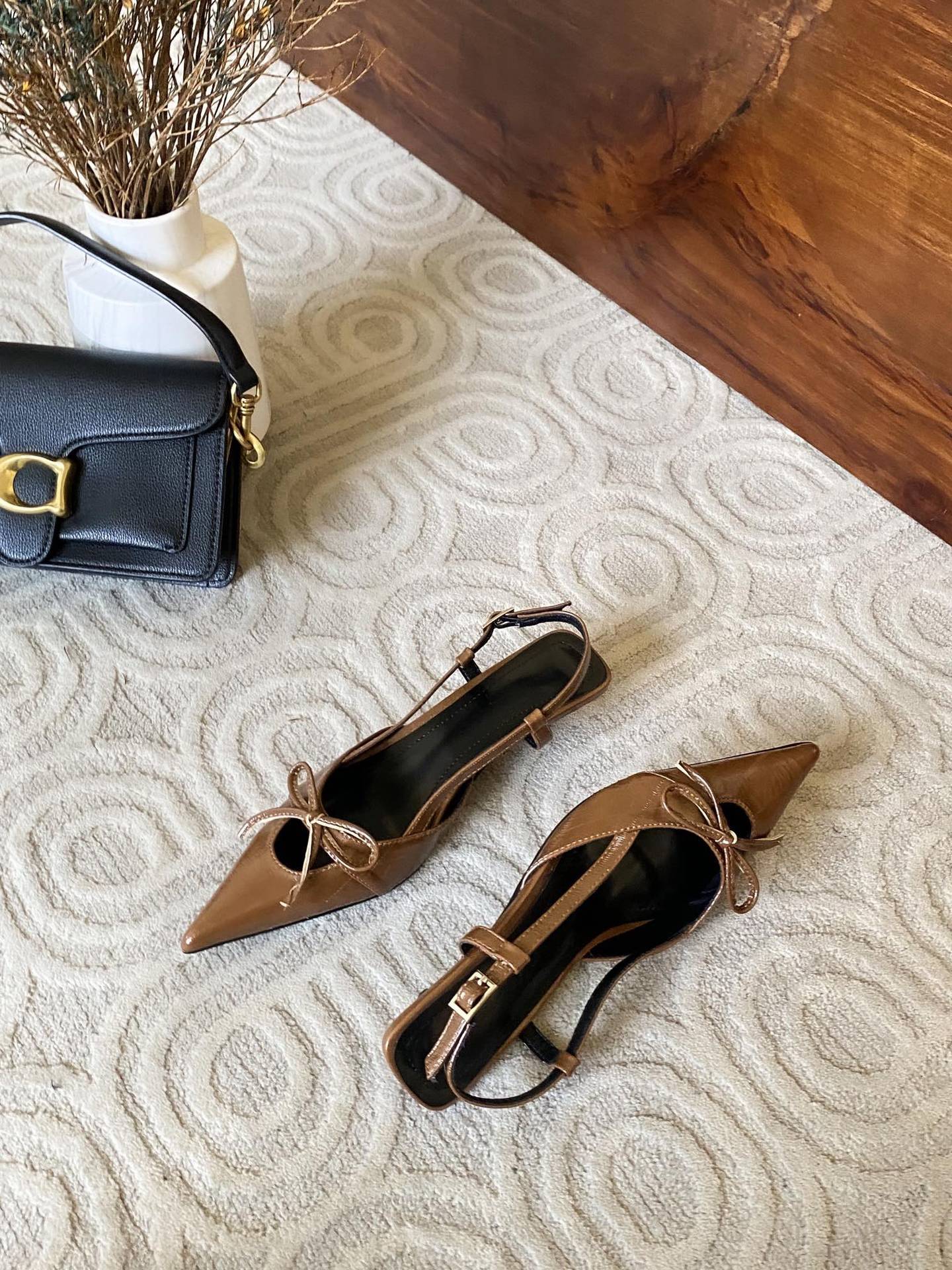 

French small heel stiletto pointed bow toe sandals 39 темно-коричневого