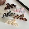 Elegant 3mm Acetate Wavy Hair Claw Clip For Stylish Updos And Ponytails