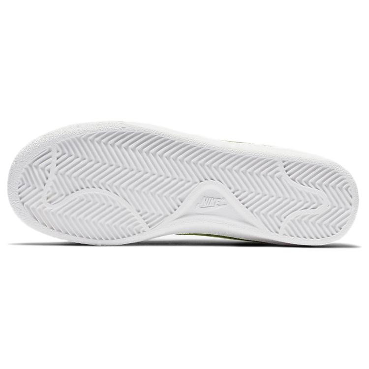 Nike Court Royale 'White Barely Volt' Donna 749867-121