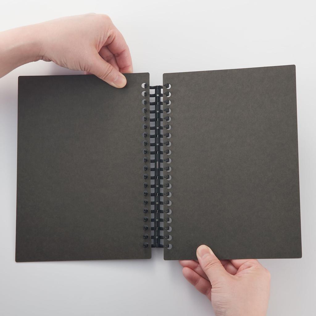 MUJI Påfyllning Kraft Mörk 82913842 Anteckningsbok, Omslag, A5, 20-håls, Grå,