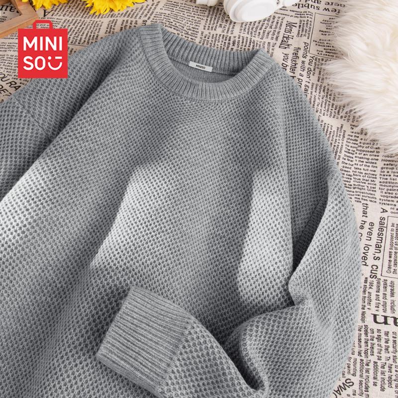 

MINISO Men s Retro Pineapple Knit Pullover Sweater M