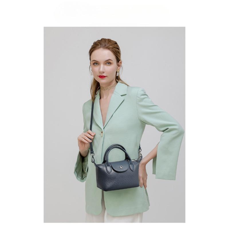 New Niche Design Crossbody Bag Fashionable and Versatile Handbag Bag Women Contrasting Casual One Shoulder Dumpling Bag