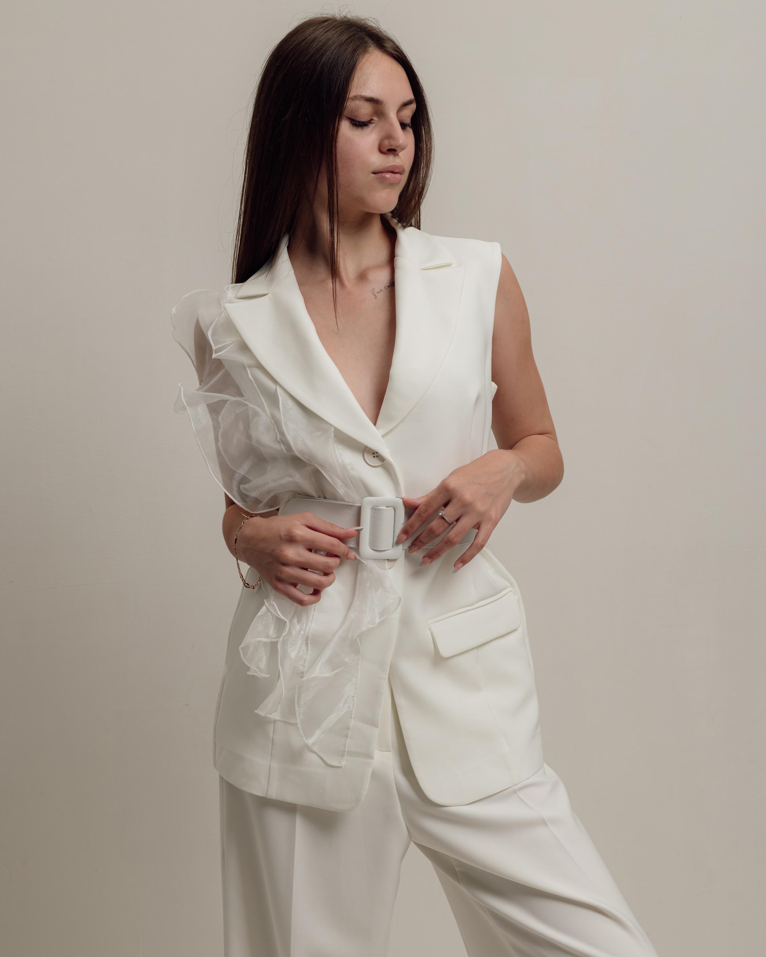 

Костюм жіночий Mira Mia 254037 36 кораловий (жилет, штани) 38 білий