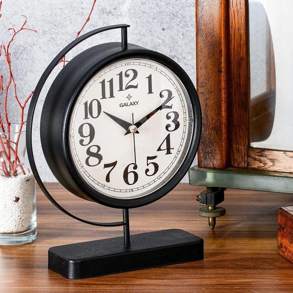 Maniera Reloj de Mesa Decorativo de Metal con Mecanismo silencioso Reloj de  Mesa de Estilo Antiguo para Sala de Estar, Oficina en casa – comprar a - Main Image