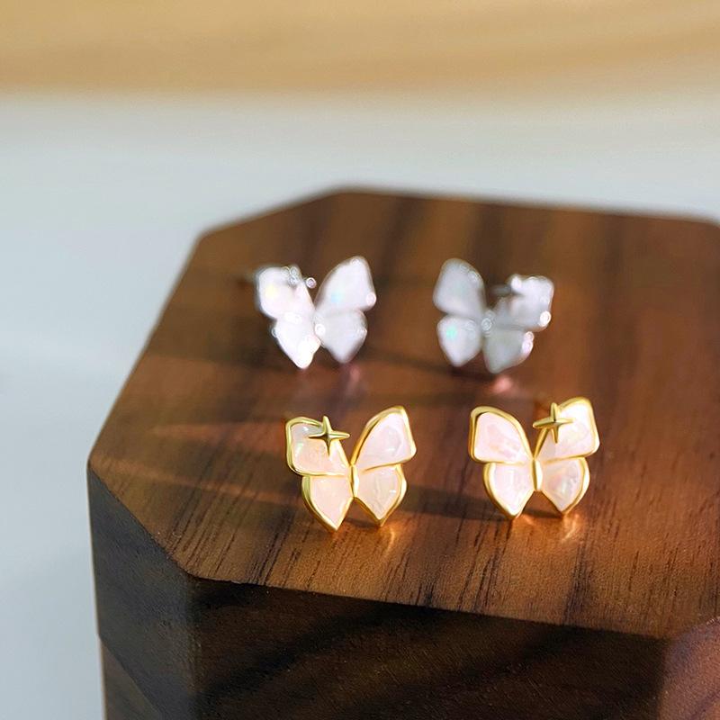 Personalized Four-pointed Star Butterfly Earrings for Women New Versatile Temperament Daily Commuter Earrings