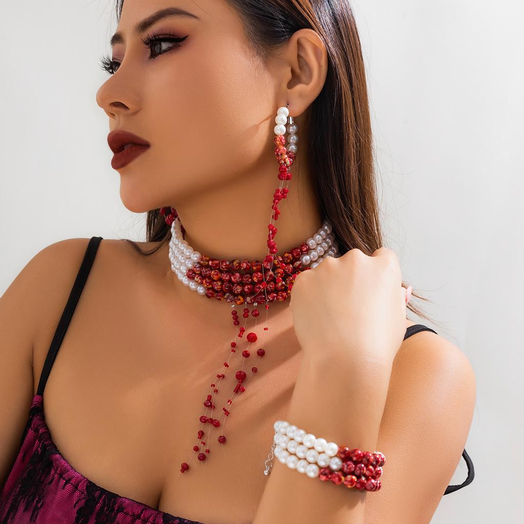 Blutige Imitationsperlen-Kette mit langen Quasten / Armband / Ohrringe für Damen Gothic Halloween Accessoires Modeschmuck