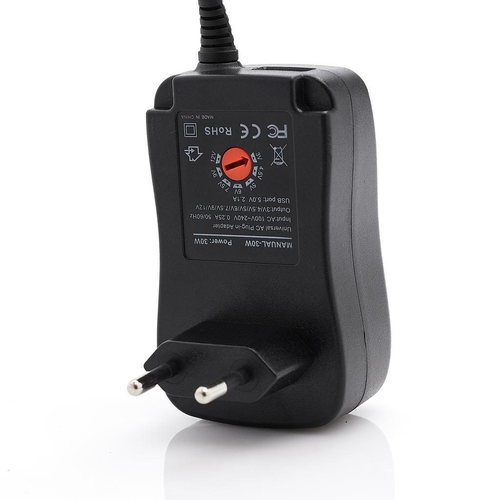 Zasilacz Uniwersalny Z Regulowanym Napięciem Wyjściowym 3V 4.5V 5V 6V 7.5V 9V 12V Oraz Wymiennymi Końcówkami