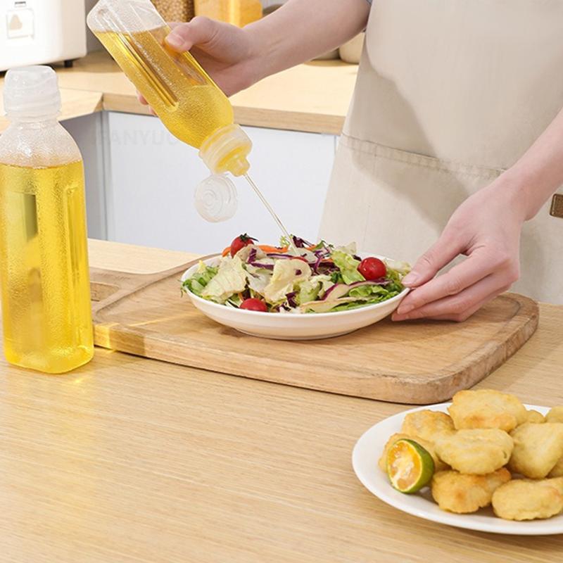 Kitchen Oil Bottle Seasoning Plastic Squeeze Bottle Dispenser for Salad BBQ Sauce Olive Oil Container Cooking Gadgets
