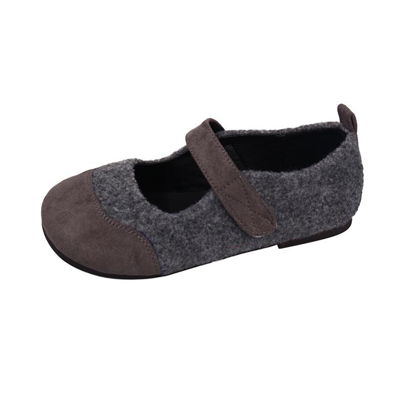 

French retro light mouth Velcro single shoes women s 2025 autumn new round head with skirt versatile flat Mary Jane shoes 40 серый