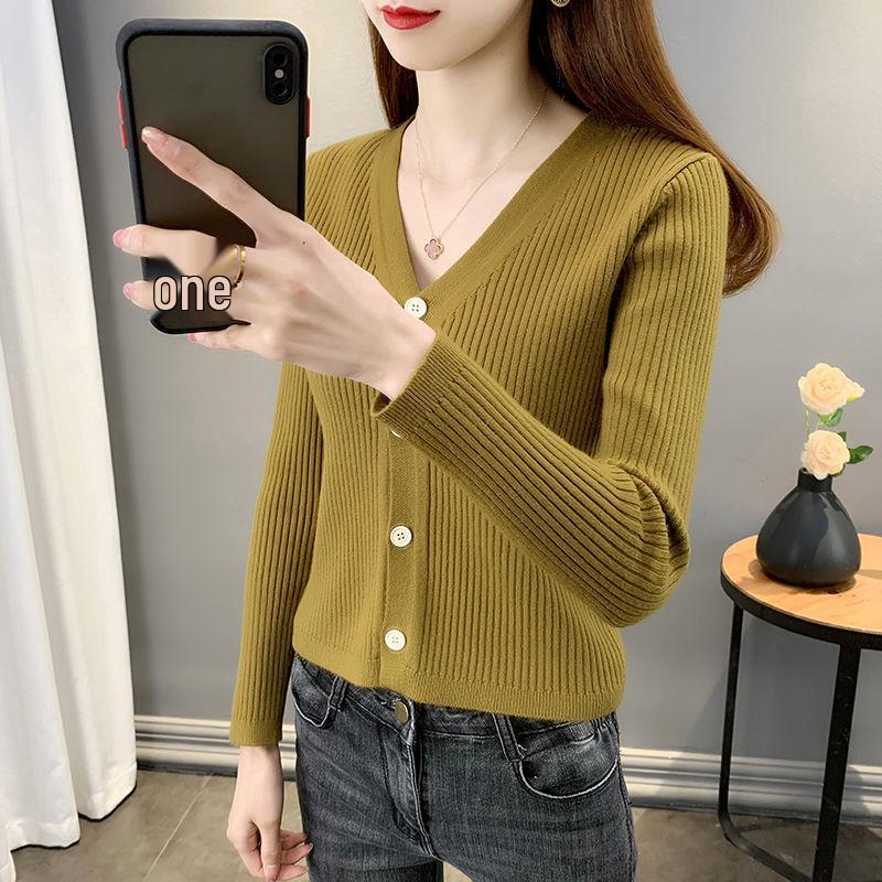 

Трендовый женский кардиган-свитер на весну и осень - 2025, стиль Ins, универсальный вязаный укороченный топ с маленькой шалью. M for 70-90 lbs темно-зеленого