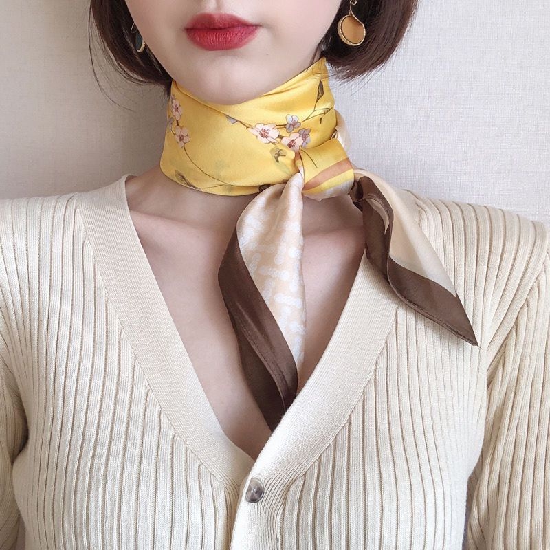 Women's Korean Small Square Silk Scarf: Spring/Autumn Career Decor Necktie All-match Scarf Lightweight Summer Neck Wrap with Sun Protection