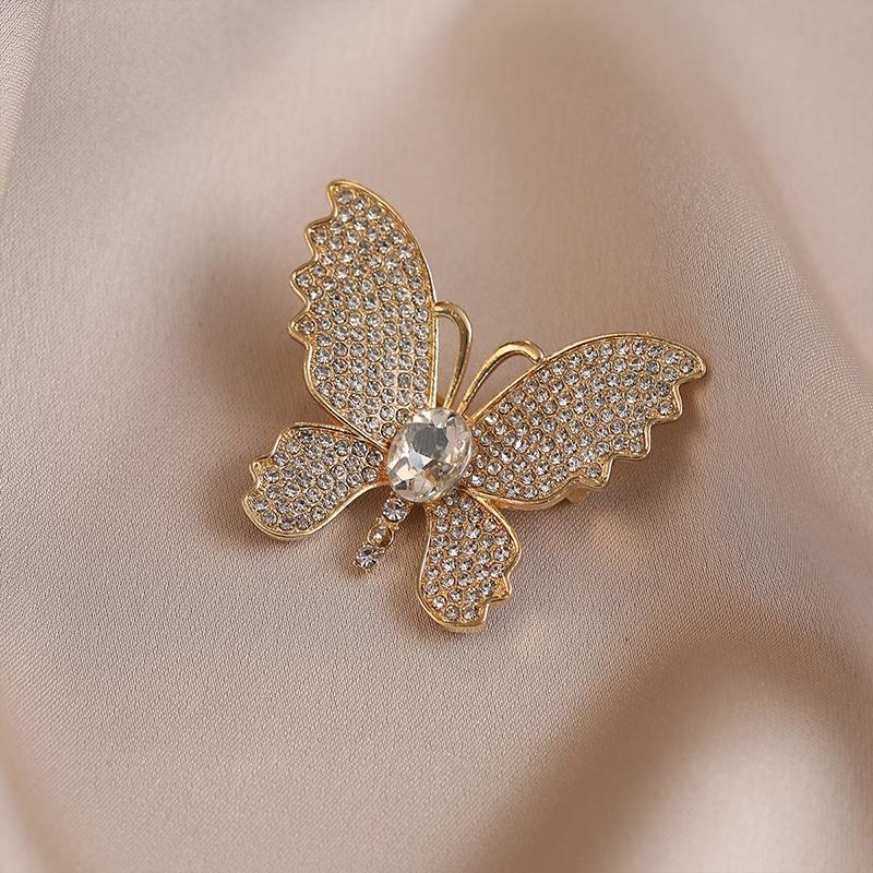 Metal Butterfly Brooch High-End Luxury Accessory Fashionable Retro Corsage Clothing Pin Anti-Exposure Jewelry