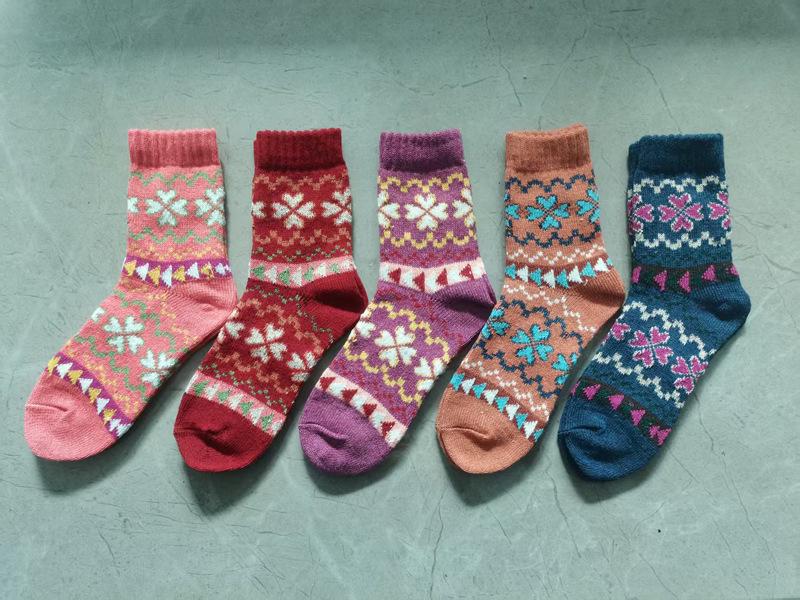 Women's Winter Wool Socks - Warm, Thick Retro Ethnic Style