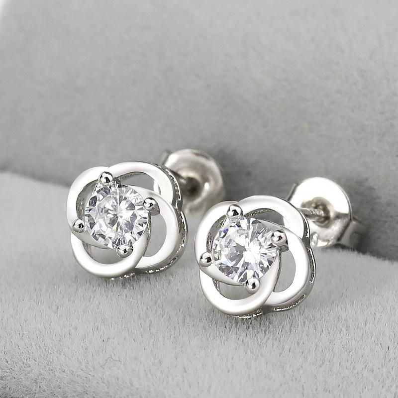 Temperament Women's Fashionable Shiny Happy Leaf Clover Zircon Earrings Imitation Ear Accessories Anti-allergic Students