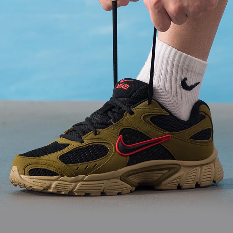 Nike V5 RNR Men's Lifestyle Sneakers