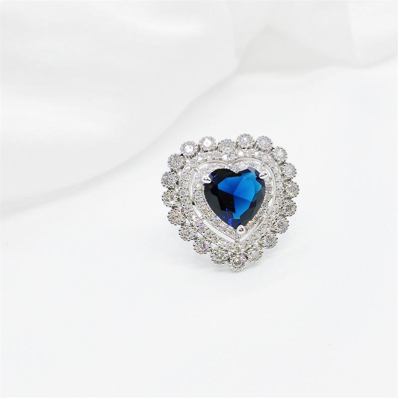 Luxurious Sapphire Heart Zircon Ring - Stylish, Open Design for Women