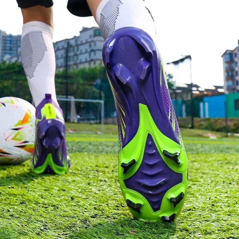 New Men Football Boots Adult Society Original Indoor Professional Women Soccer Shoes Unisex Ultralight Football Shoes Sneakers