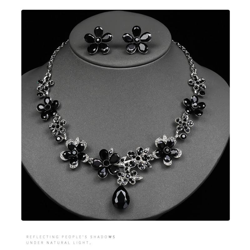European and American Necklaces, Earrings Sets, Women's Jewelry, Crystal Water Alloy Bridal Wedding Jewelry, Flowers Retro Style