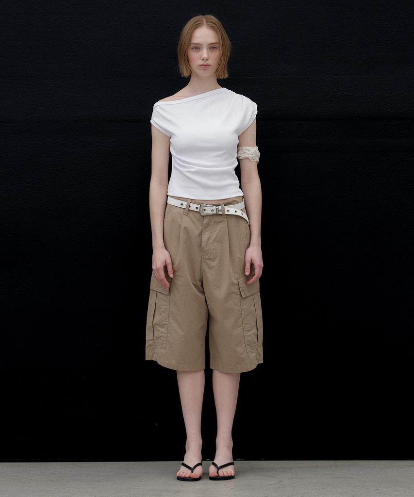 Aendeuel Wide Cargo Bermuda Pants - Beige